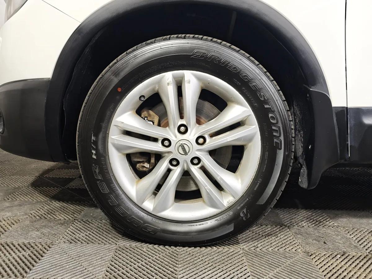 Nissan Qashqai + 2 2.0 CVT AWD (141 л.с.) Белый в АВИЛОН. Слайд №9