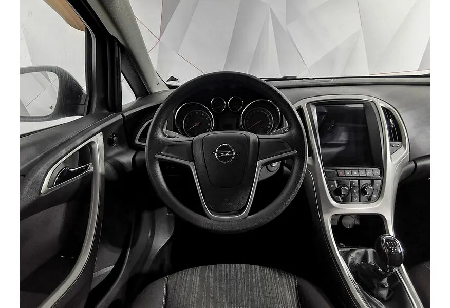 Opel Astra 1.4 MT (100 л.с.) Черный в АВИЛОН. Слайд №19 Opel Astra 1.4 MT (100 л.с.) Черный в АВИЛОН. Слайд №19