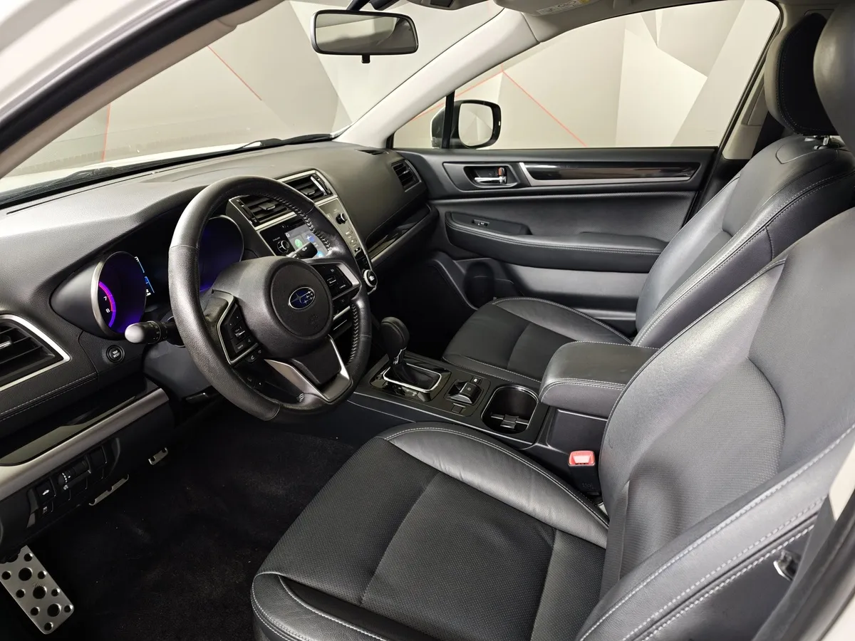 Subaru Legacy 2.5 CVT AWD (175 л.с.) Белый в АВИЛОН. Слайд №19