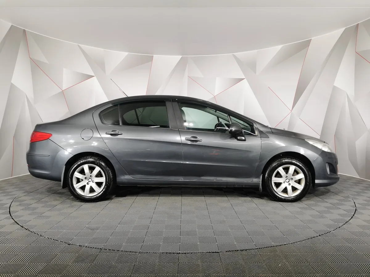 Peugeot 408 1.6 HDi MT (114 л.с.) Active Серый в АВИЛОН. Слайд №6
