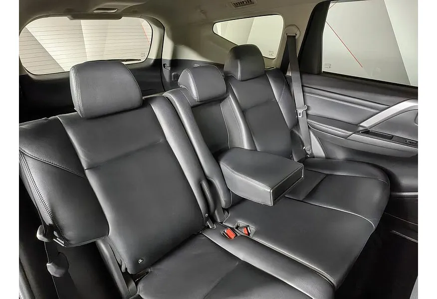 Mitsubishi Pajero Sport 2.4 DI-D AT AWD (181 л.с.) Instyle Серый в АВИЛОН. Слайд №16