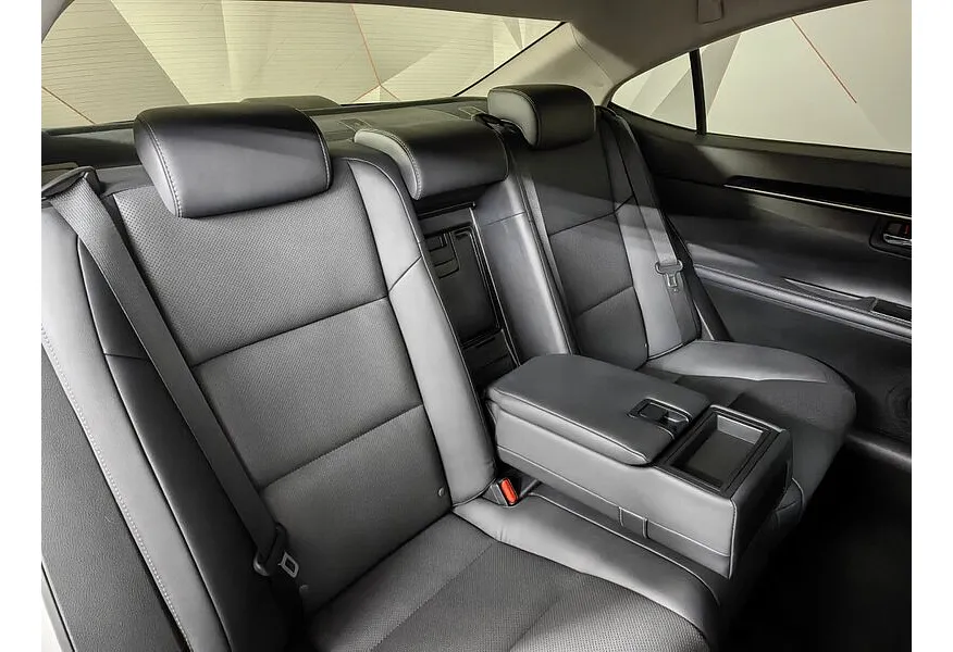 Lexus ES 200 AT (150 л.с.) Белый в АВИЛОН. Слайд №16