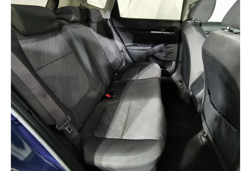 Kia Seltos 2.0 MPI 2WD IVT (149 л.с.) Luxe Синий в АВИЛОН. Слайд №12