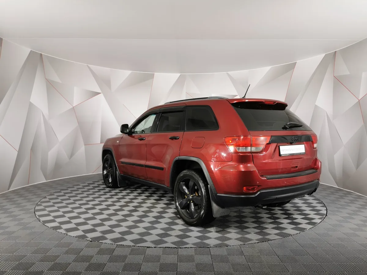 Jeep Grand Cherokee 3.6 AT (286 л.с.) Limited Красный в АВИЛОН. Слайд №4
