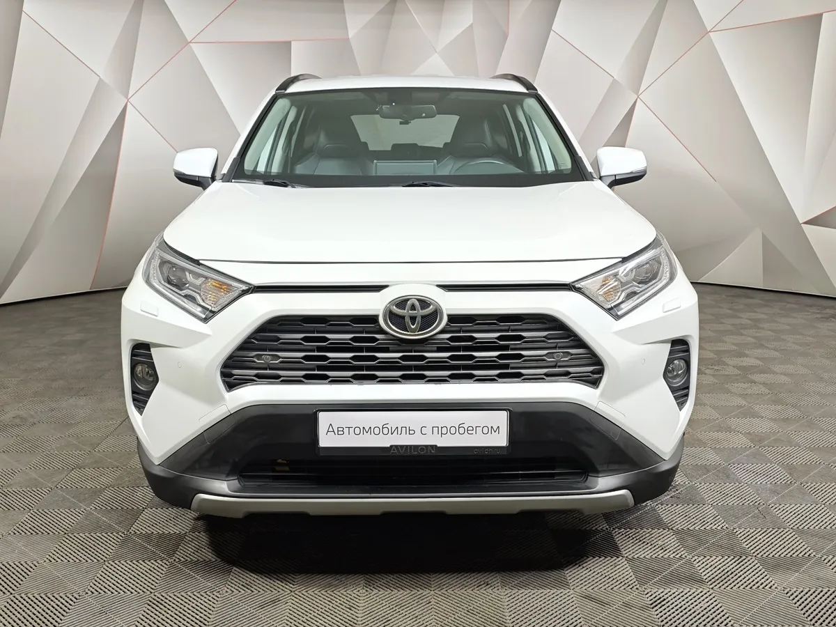Toyota RAV4 2.5i AT AWD (199 л.с.) Комфорт Белый в АВИЛОН. Слайд №7