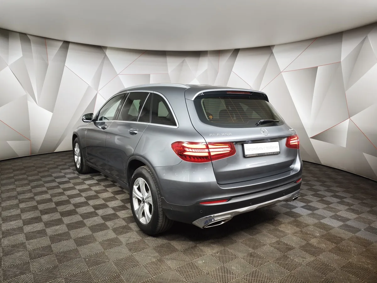 Mercedes-Benz GLC 250 9G-TRONIC 4MATIC (211 л.с.) Особая серия Серый в АВИЛОН. Слайд №4