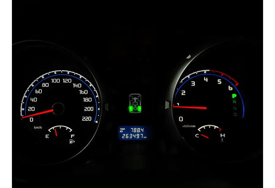 Mitsubishi Pajero 3.2 DI-D AT (170 л.с.) Черный в АВИЛОН. Слайд №18