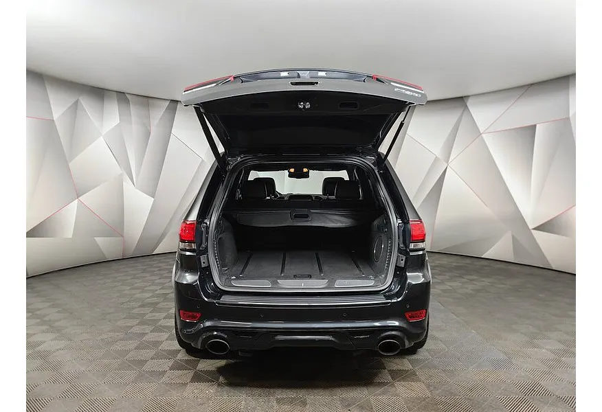 Jeep Grand Cherokee 6.4 AT SRT-8 (468 л.с.) Черный в АВИЛОН. Слайд №11