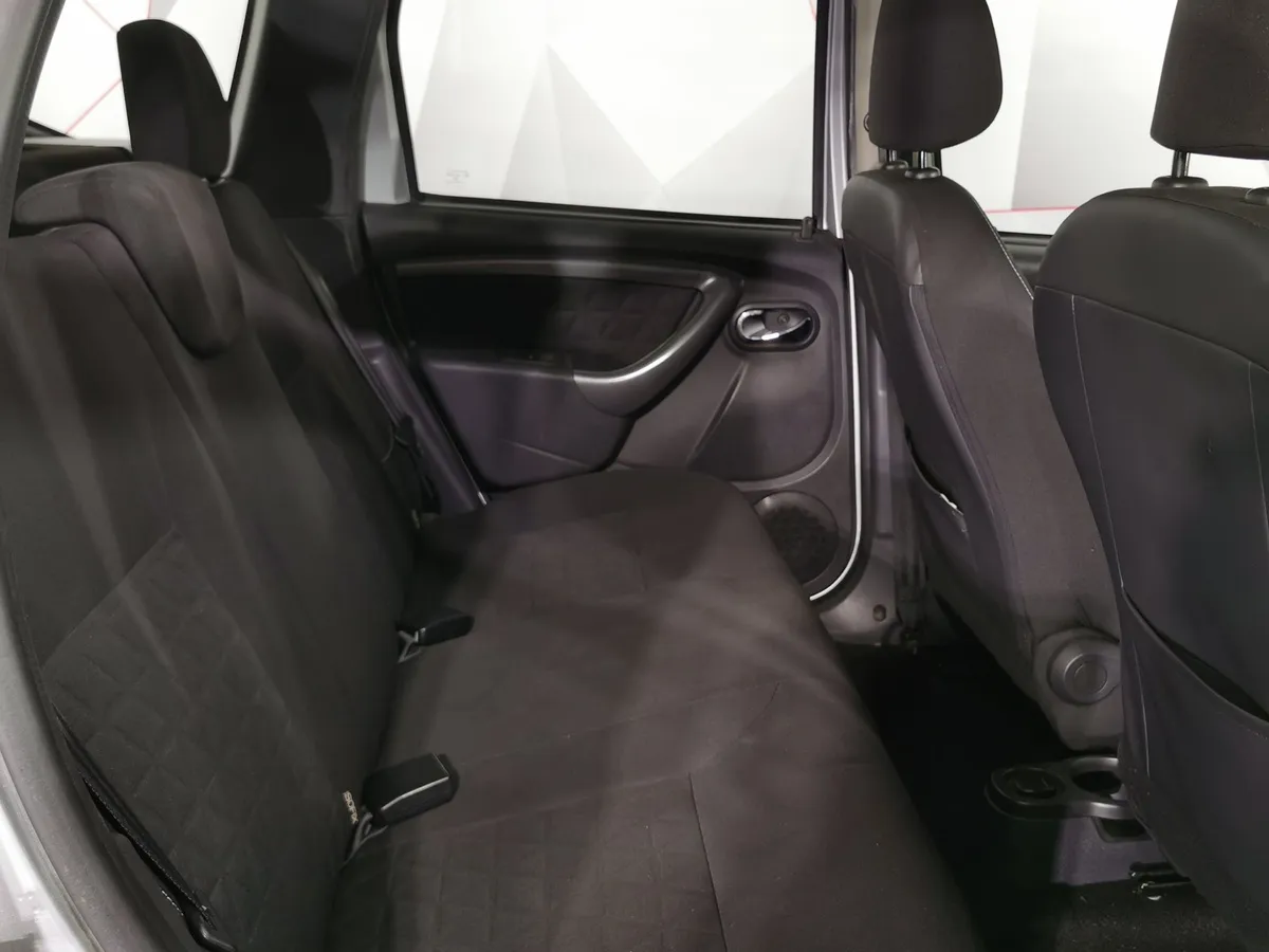 Renault Duster 2.0 MT 4x4 (143 л.с.) Серый в АВИЛОН. Слайд №15