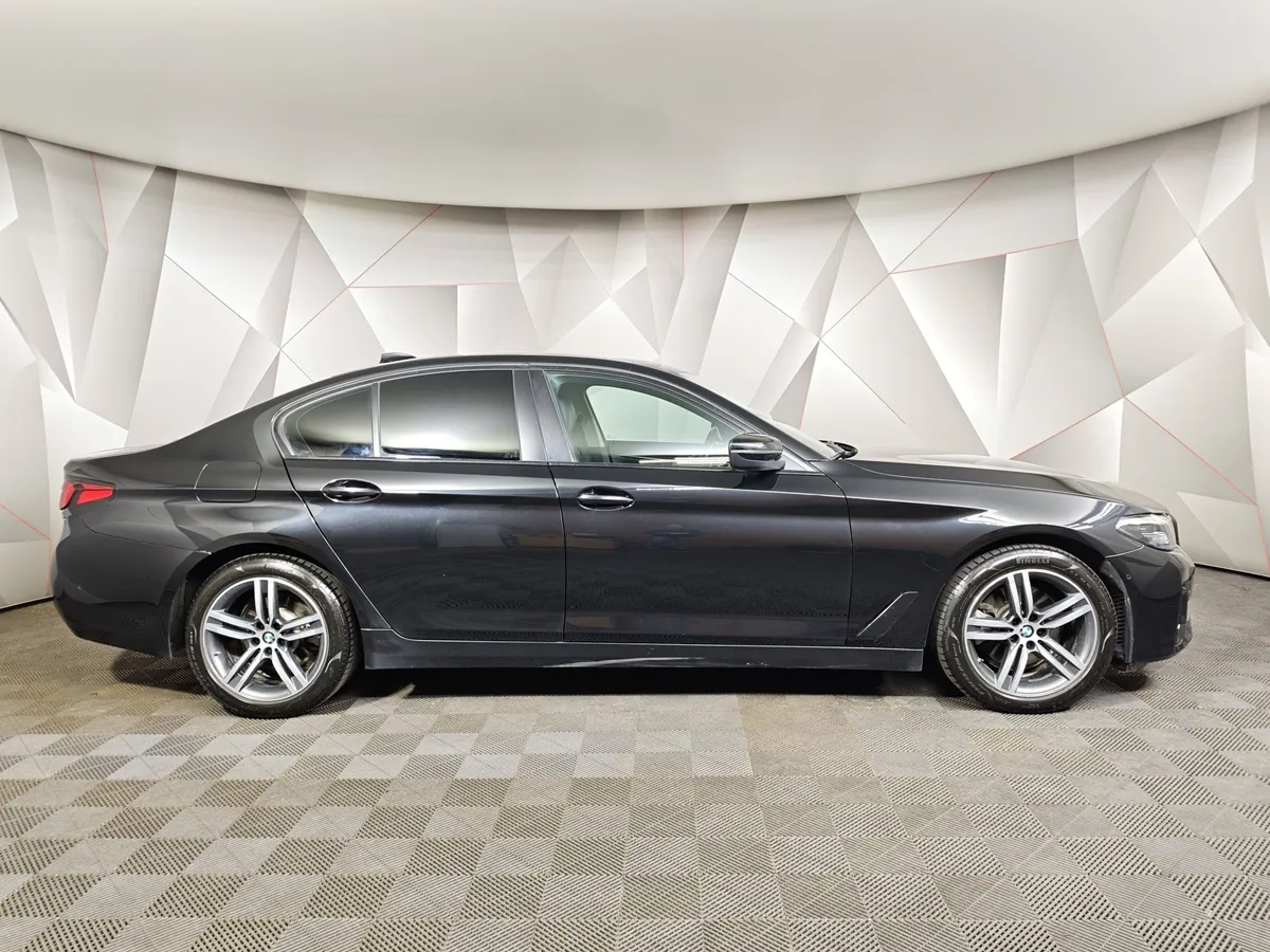 BMW 5 серия 520d xDrive Steptronic (190 л.с.) Синий в АВИЛОН. Слайд №6
