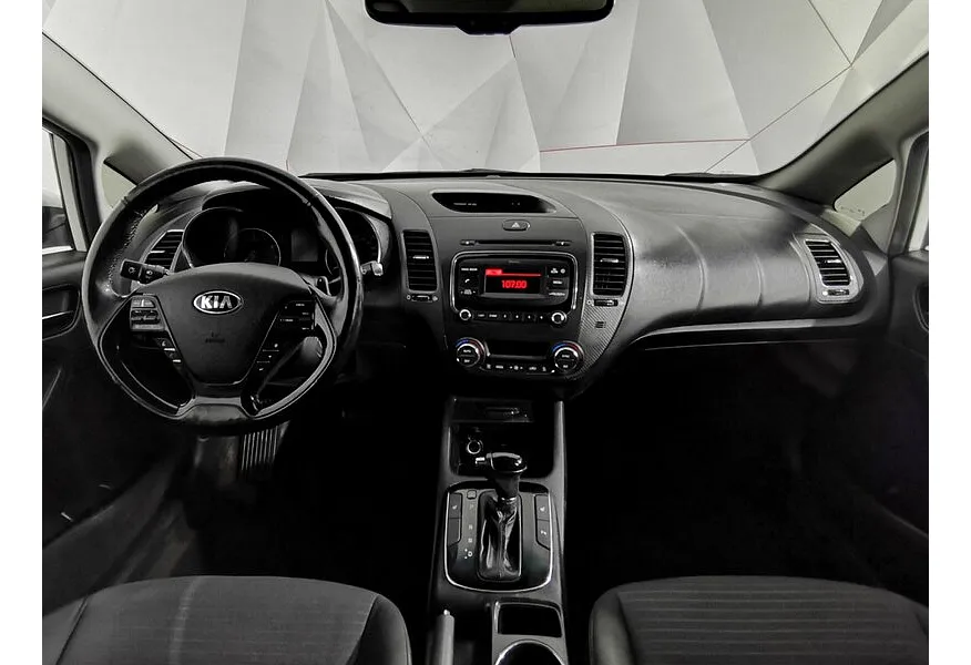 Kia Cerato 1.6 AT (130 л.с.) Comfort Белый в АВИЛОН. Слайд №13