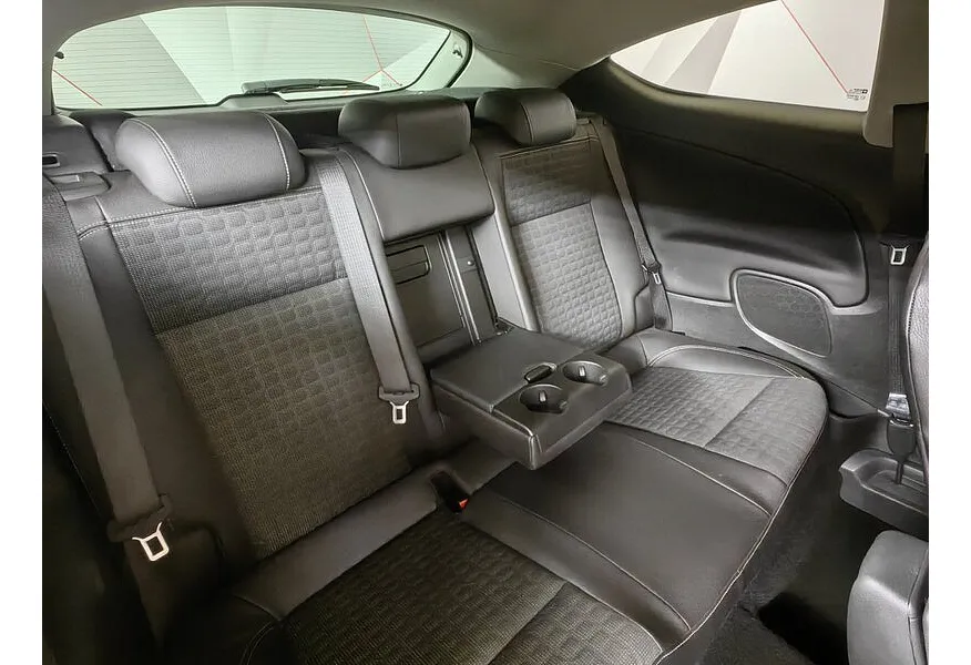 Opel Astra 1.6 Turbo AT (170 л.с.) Sport Желтый в АВИЛОН. Слайд №13 Opel Astra 1.6 Turbo AT (170 л.с.) Sport Желтый в АВИЛОН. Слайд №13