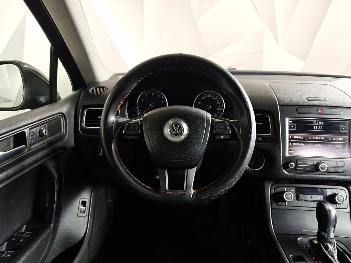 Volkswagen Touareg 3.6 FSI Tiptronic 4Motion (249 л.с.) V6 FSI Серый в АВИЛОН. Слайд №20