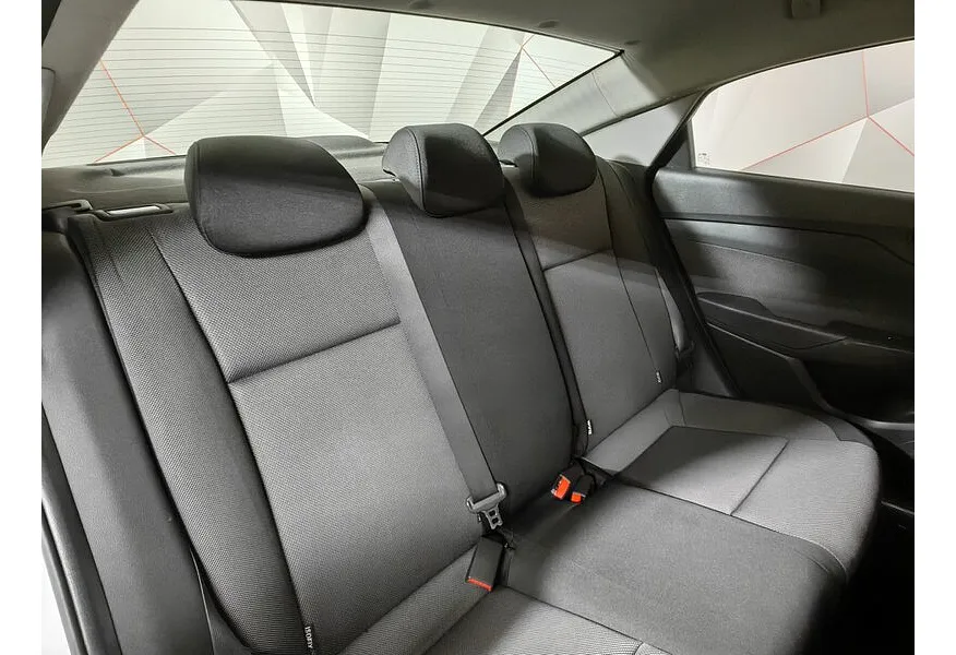 Hyundai Solaris 1.6 MT (123 л.с.) Comfort Белый в АВИЛОН. Слайд №17