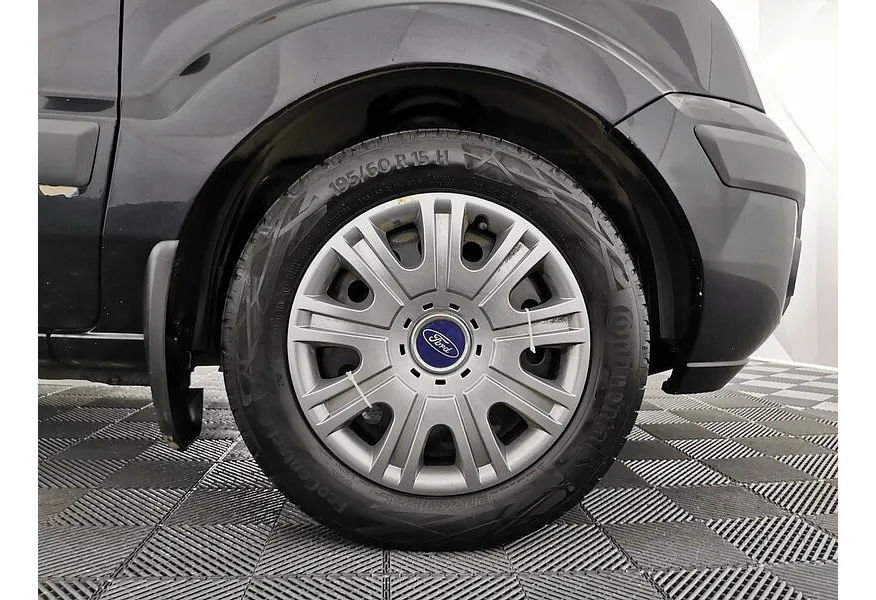 Ford Fusion 1.6 MT (100 л.с.) Elegance Черный в АВИЛОН. Слайд №9