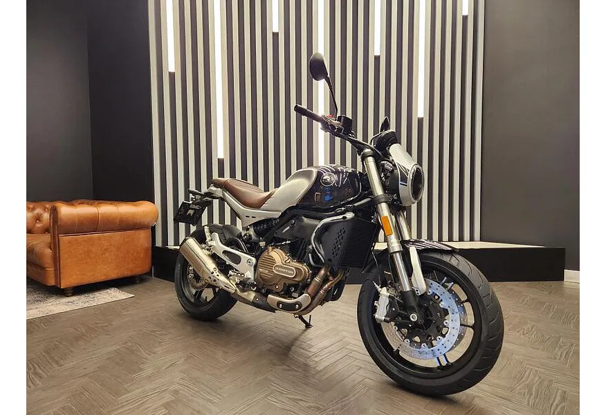 QJMOTOR SRV 550 550 см³ (47 л.с.) 550 Черный в АВИЛОН. Слайд №2