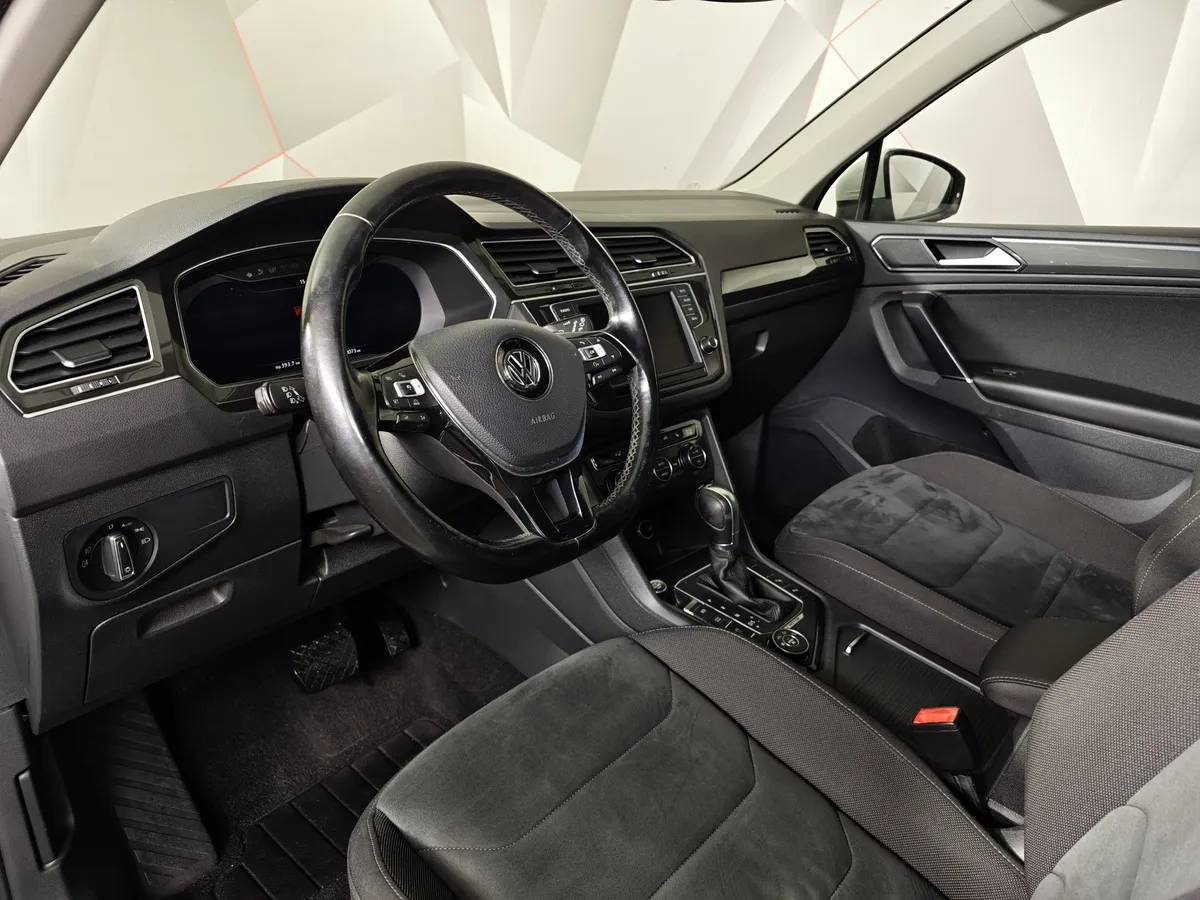 Volkswagen Tiguan 2.0 TSI 4Motion AT (180 л.с.) Status Белый в АВИЛОН. Слайд №19