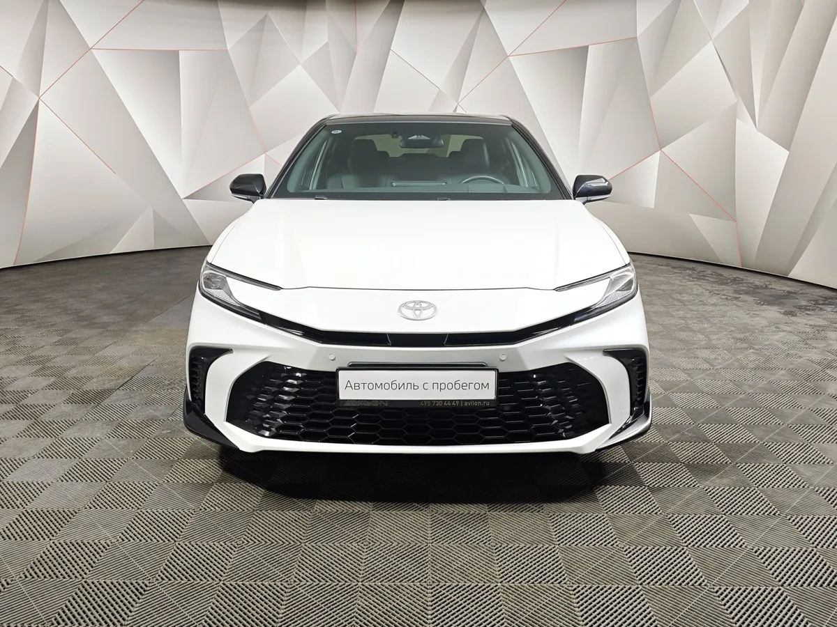 Toyota Camry 2.0 AT (173 л.с.) Sport Белый в АВИЛОН. Слайд №7