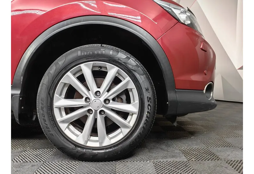 Nissan Qashqai 2.0 CVT (144 л.с.) Красный в АВИЛОН. Слайд №20