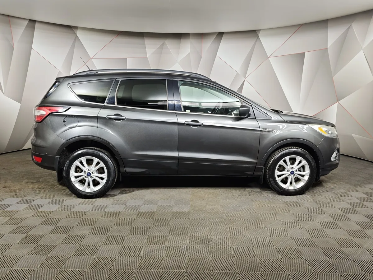 Ford Escape 1.5 EcoBoost AT (182 л.с.) Серый в АВИЛОН. Слайд №6