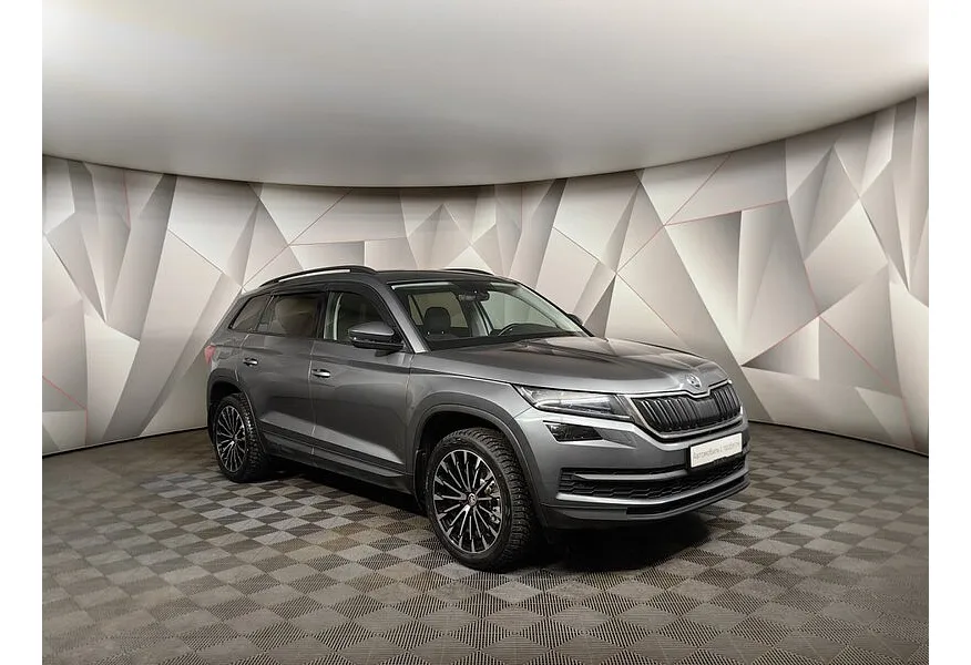 Skoda Kodiaq 2.0 TSI DSG 4X4 (180 л.с.) Серый в АВИЛОН. Слайд №3