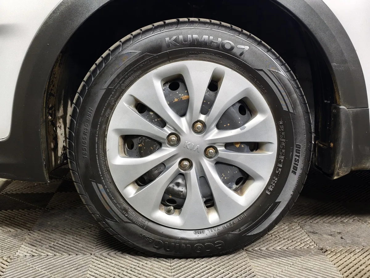 Kia Rio X-Line 1.4 AT (100 л.с.) Серый в АВИЛОН. Слайд №9