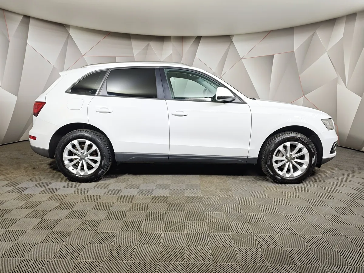 Audi Q5 2.0 TFSI Tiptronic quattro (225 л.с.) Белый в АВИЛОН. Слайд №6