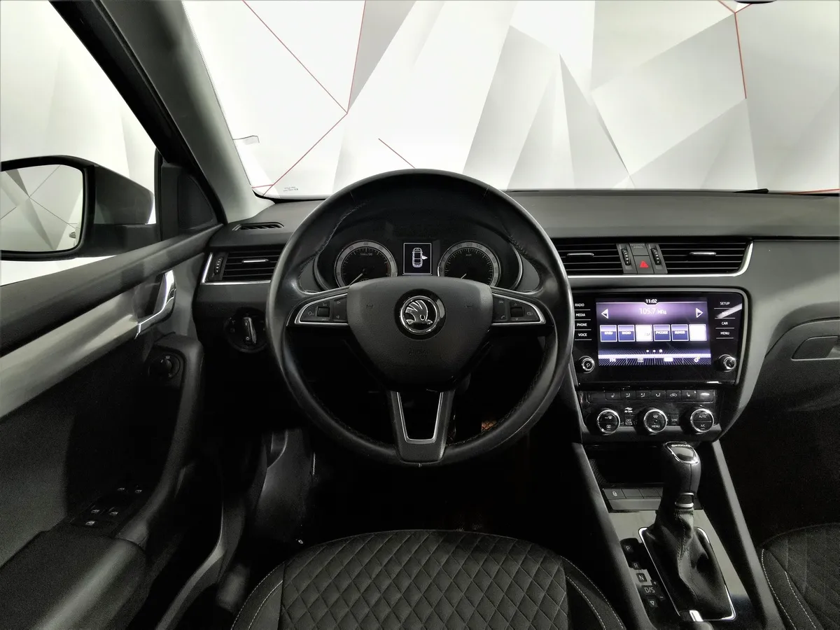 Skoda Octavia 1.6 MPI AT (110 л.с.) Бежевый в АВИЛОН. Слайд №19