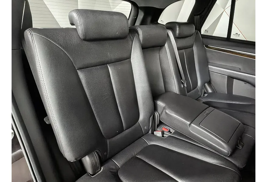 Hyundai Santa Fe 2.4 AT 4WD (174 л.с.) Красный в АВИЛОН. Слайд №17