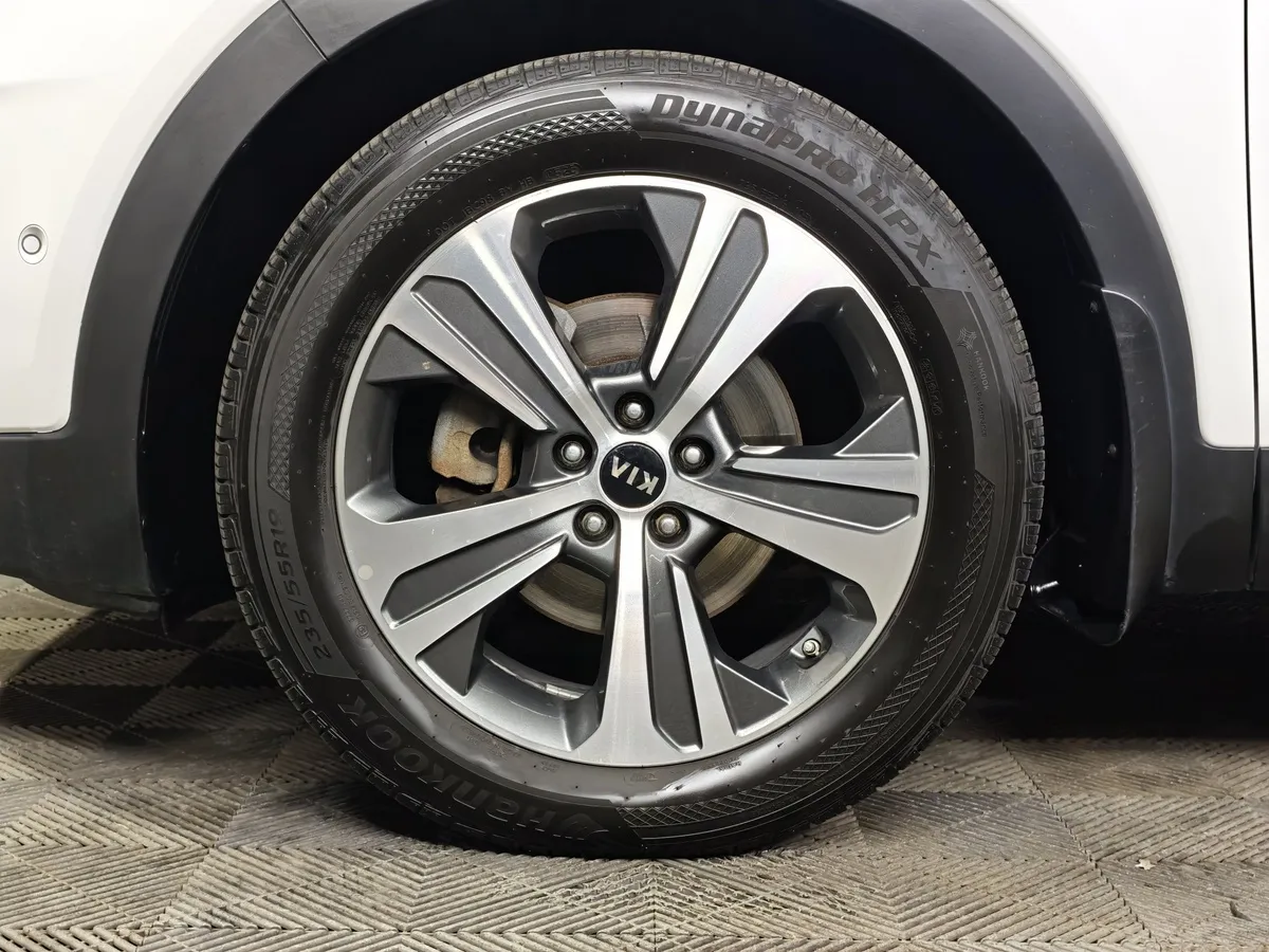 Kia Sorento 2.2 CRDi AT AWD (200 л.с.) Premium Белый в АВИЛОН. Слайд №9