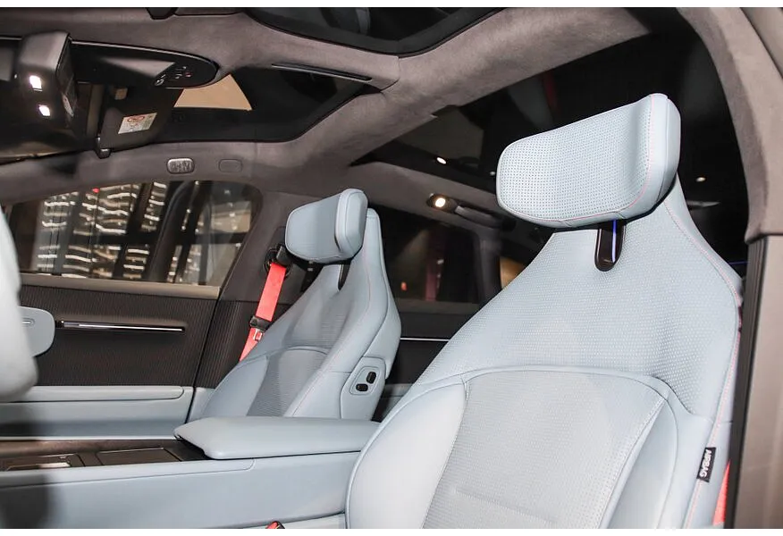 Avatr 12 AT 4WD (578 л.с.) Dual Motor Dynamic Фиолетовый в АВИЛОН. Слайд №13 Avatr 12 AT 4WD (578 л.с.) Dual Motor Dynamic Фиолетовый в АВИЛОН. Слайд №13