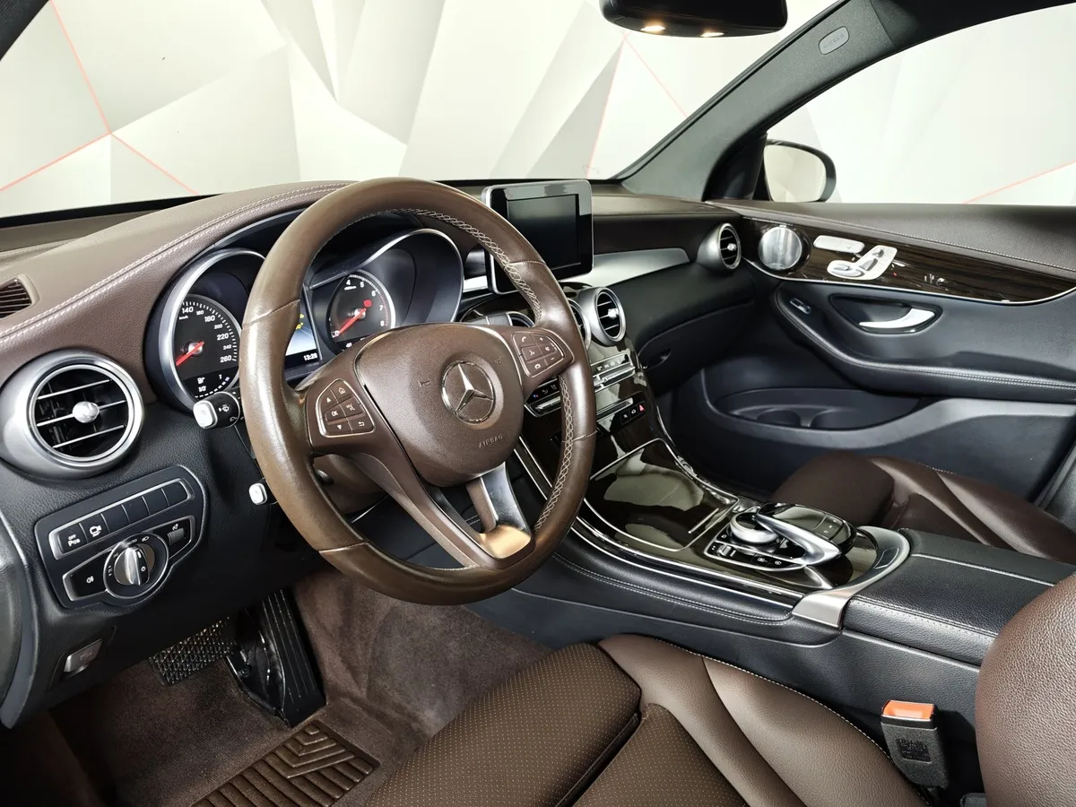 Mercedes-Benz GLC Купе 300 9G-TRONIC 4MATIC (245 л.с.) Sport Черный в АВИЛОН. Слайд №19