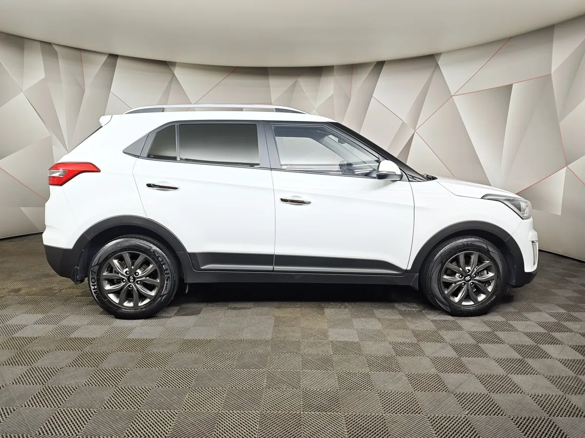 Hyundai Creta 2.0 AT AWD (149 л.с.) Style + Navigation Белый в АВИЛОН. Слайд №6