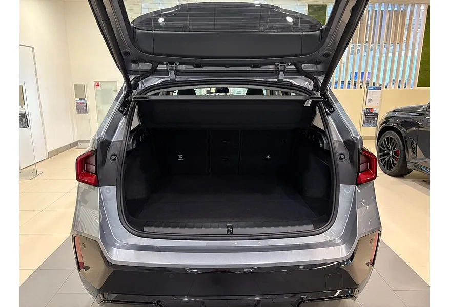 BMW X1 xDrive25 Li (204 л.с.) Серый в АВИЛОН. Слайд №15