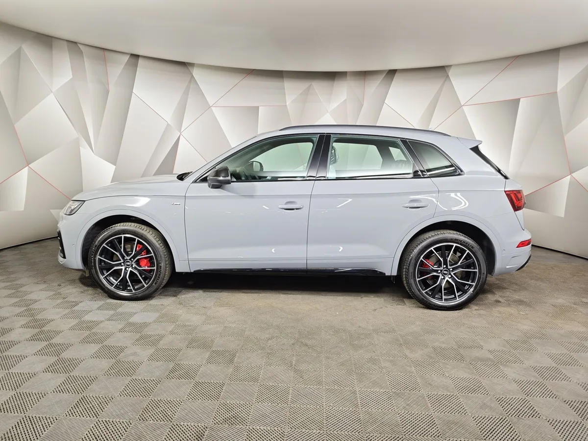Audi Q5 L 2.0 TFSI S tronic quattro (245 л.с.) Luxury Dynamic Серый в АВИЛОН. Слайд №5