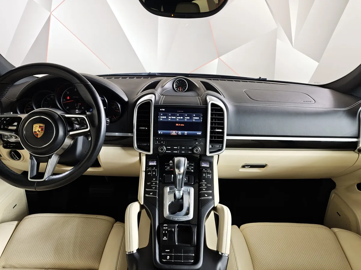 Porsche Cayenne Diesel 3.0 Tiptronic S AWD (245 л.с.) Фиолетовый в АВИЛОН. Слайд №15