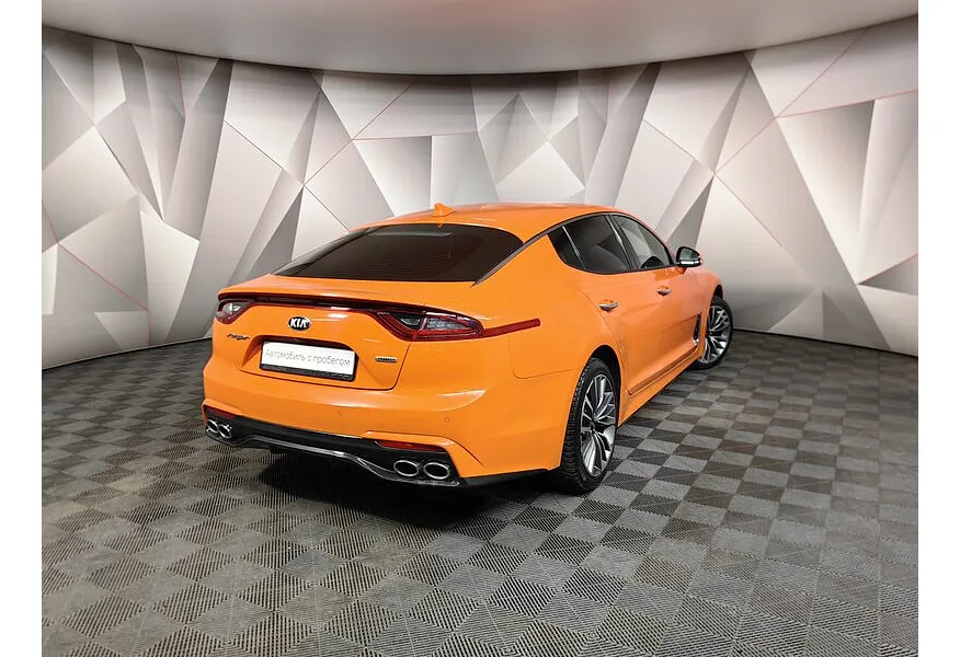 Kia Stinger 2.0 AT AWD (197 л.с.) Luxe Оранжевый в АВИЛОН. Слайд №2