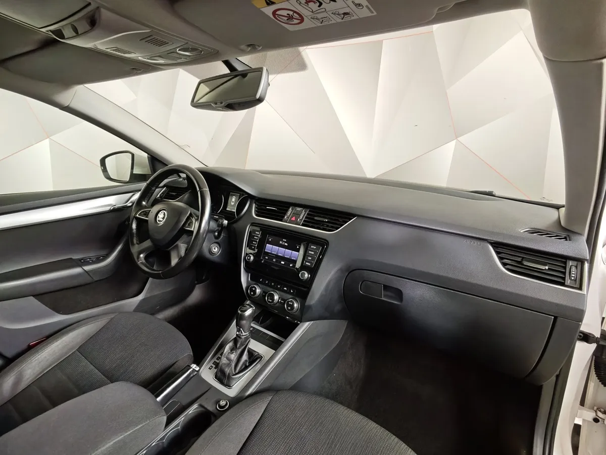 Skoda Octavia 1.8 TSI DSG (180 л.с.) Style Белый в АВИЛОН. Слайд №11