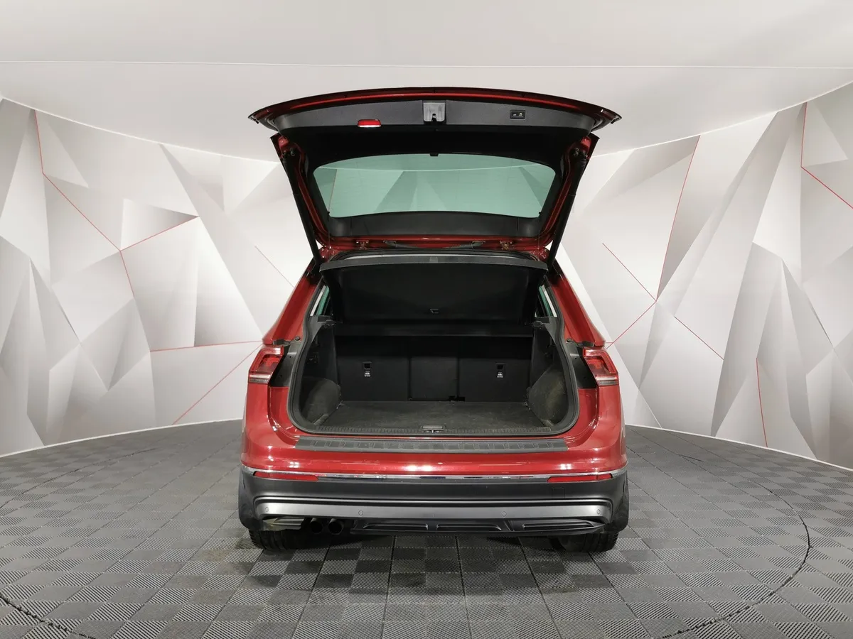 Volkswagen Tiguan 2.0 TSI 4Motion DSG (180 л.с.) Highline Красный в АВИЛОН. Слайд №11