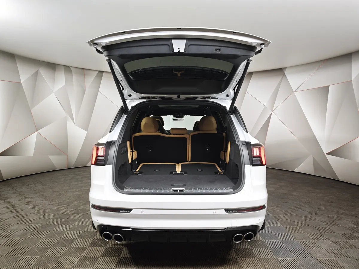 Lynk & Co 09 MHEV 2.0 T5 Drive-E AMT 4WD (7 мест) (254 л.с.) Halo + Upgrade package Белый в АВИЛОН. Слайд №11