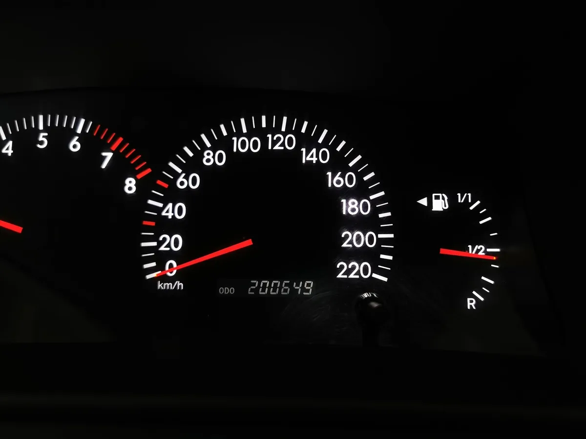 Toyota Corolla 1.6 MT (110 л.с.) Серый в АВИЛОН. Слайд №17