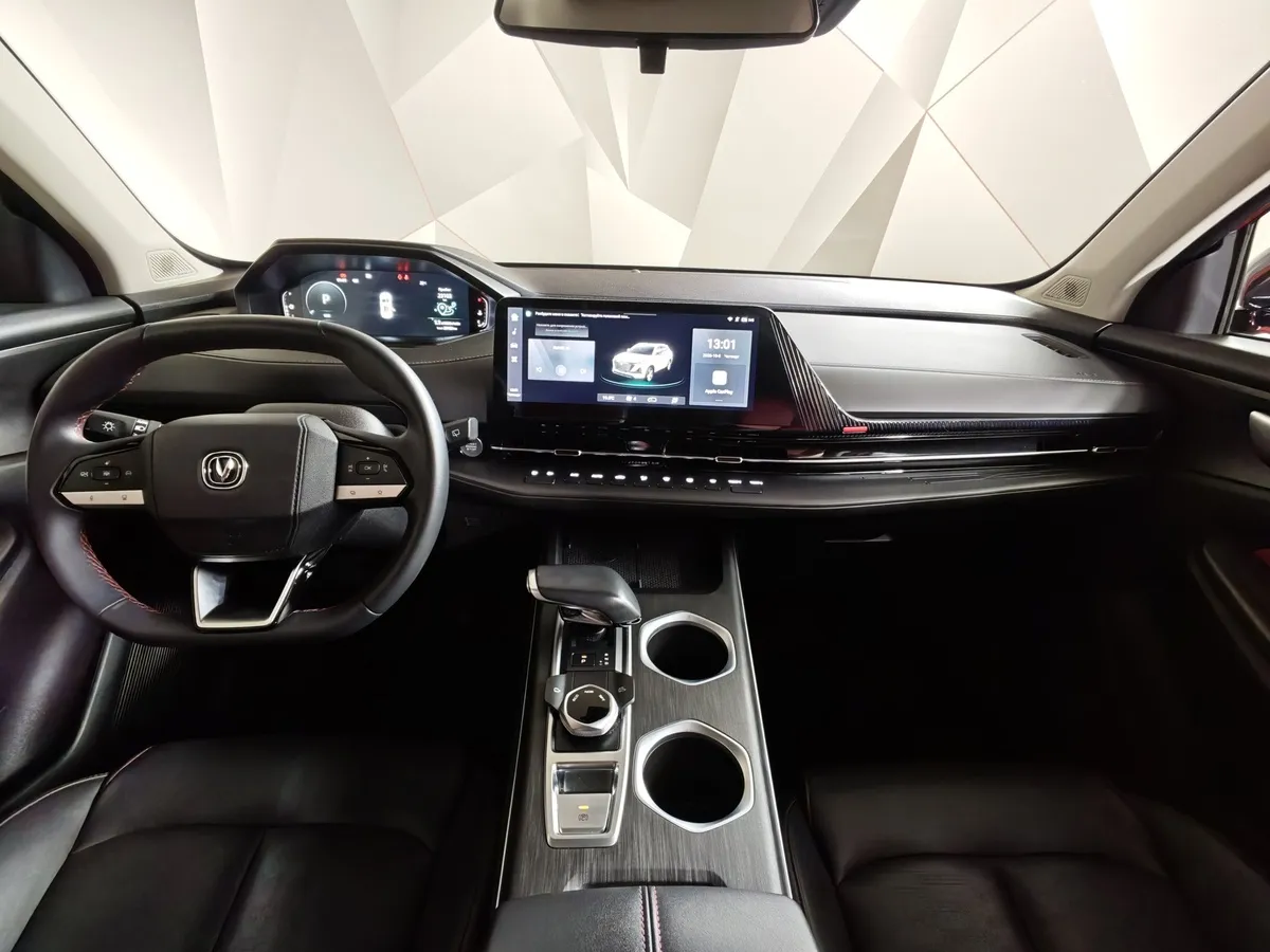 Changan UNI-S 1.5T 7DCT 2WD (181 л.с.) Tech Красный в АВИЛОН. Слайд №14