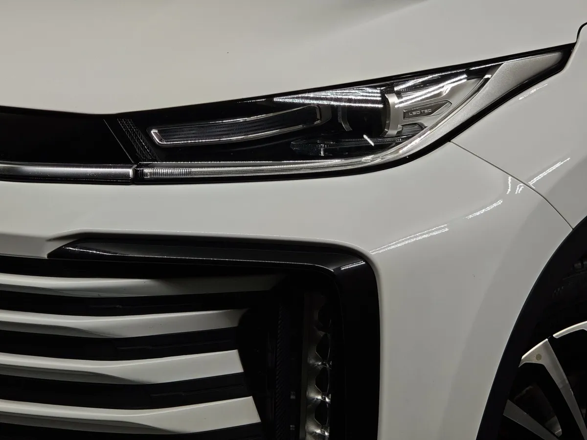 EXEED TXL 2.0 DCT7 AWD (197 л.с.) Sport Edition Белый в АВИЛОН. Слайд №10