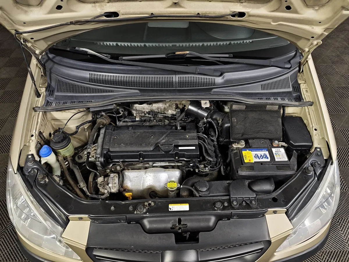 Hyundai Getz 1.6 AT (105 л.с.) Бежевый в АВИЛОН. Слайд №11