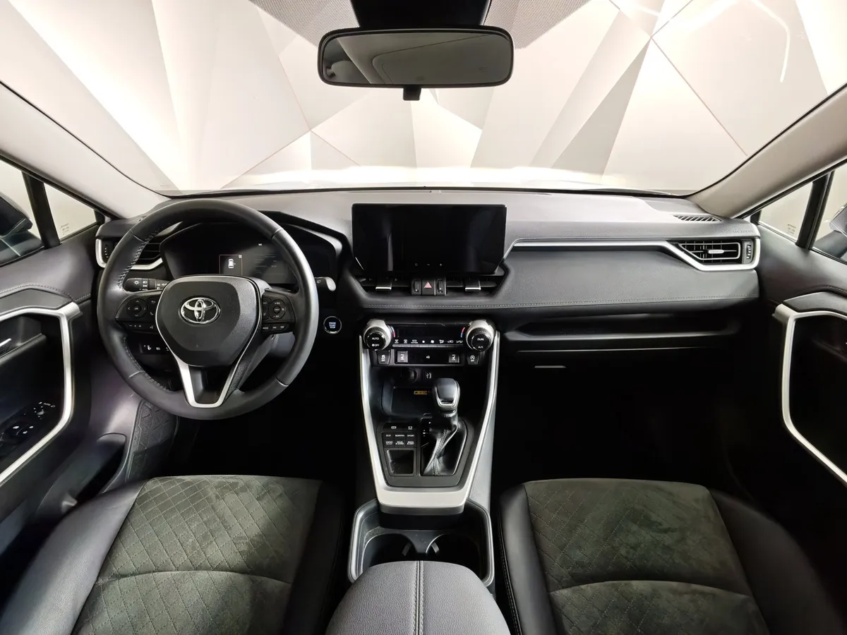Toyota RAV4 2.0i CVT AWD (171 л.с.) Adventure Ultimate Белый в АВИЛОН. Слайд №14