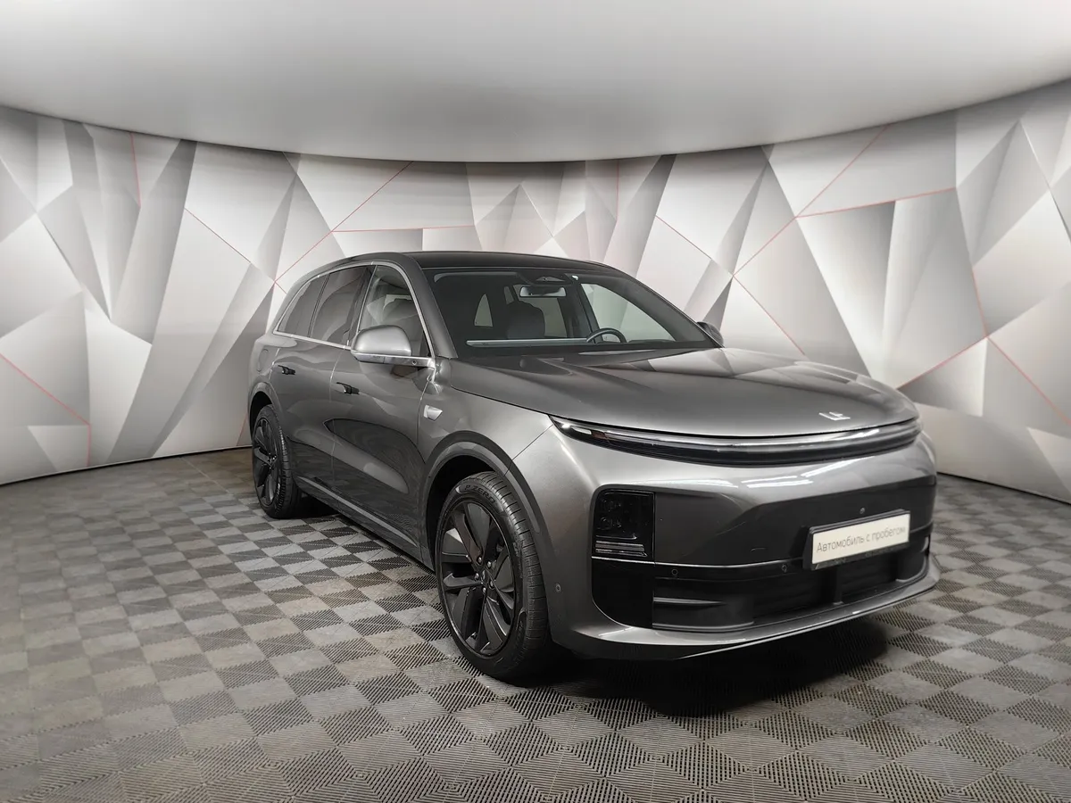 Li Auto L6 1.5 AT 4WD (150 л.с.) Pro Серый в АВИЛОН. Слайд №3
