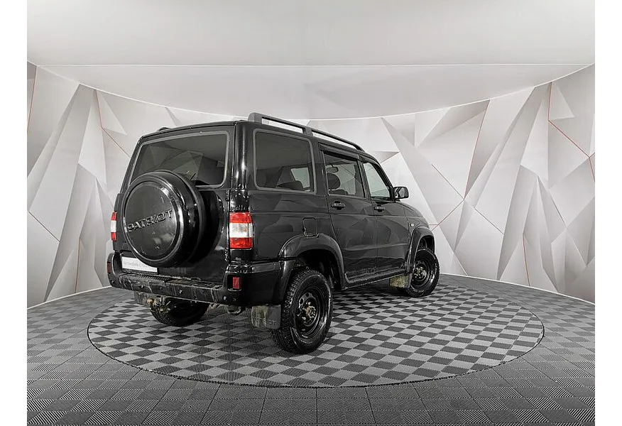УАЗ Patriot 2.7 MT 4WD (128 л.с.) Черный в АВИЛОН. Слайд №2