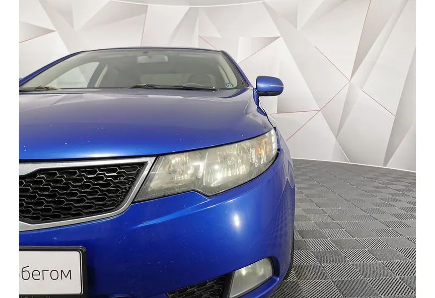 Kia Cerato 1.6 MT (126 л.с.) Comfort Голубой в АВИЛОН. Слайд №10