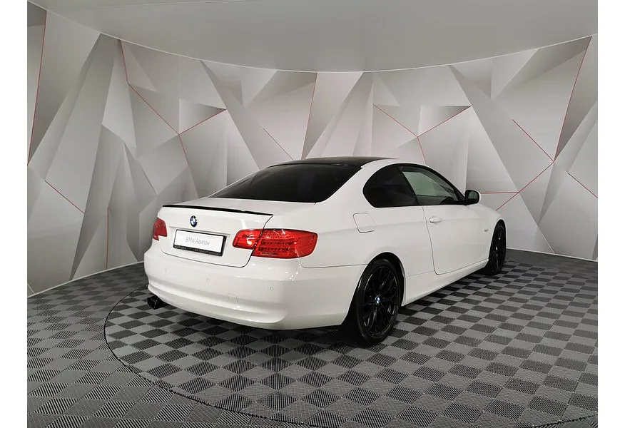 LIVE. Слайд №6