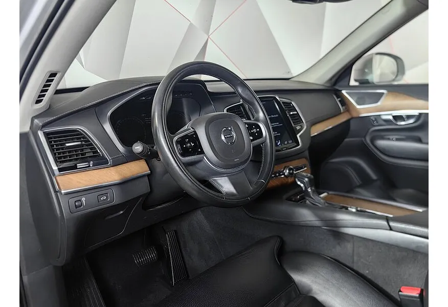 Volvo XC90 2.0 T5 Drive-E AT AWD (5 мест) (249 л.с.) Inscription Серебристый в АВИЛОН. Слайд №19